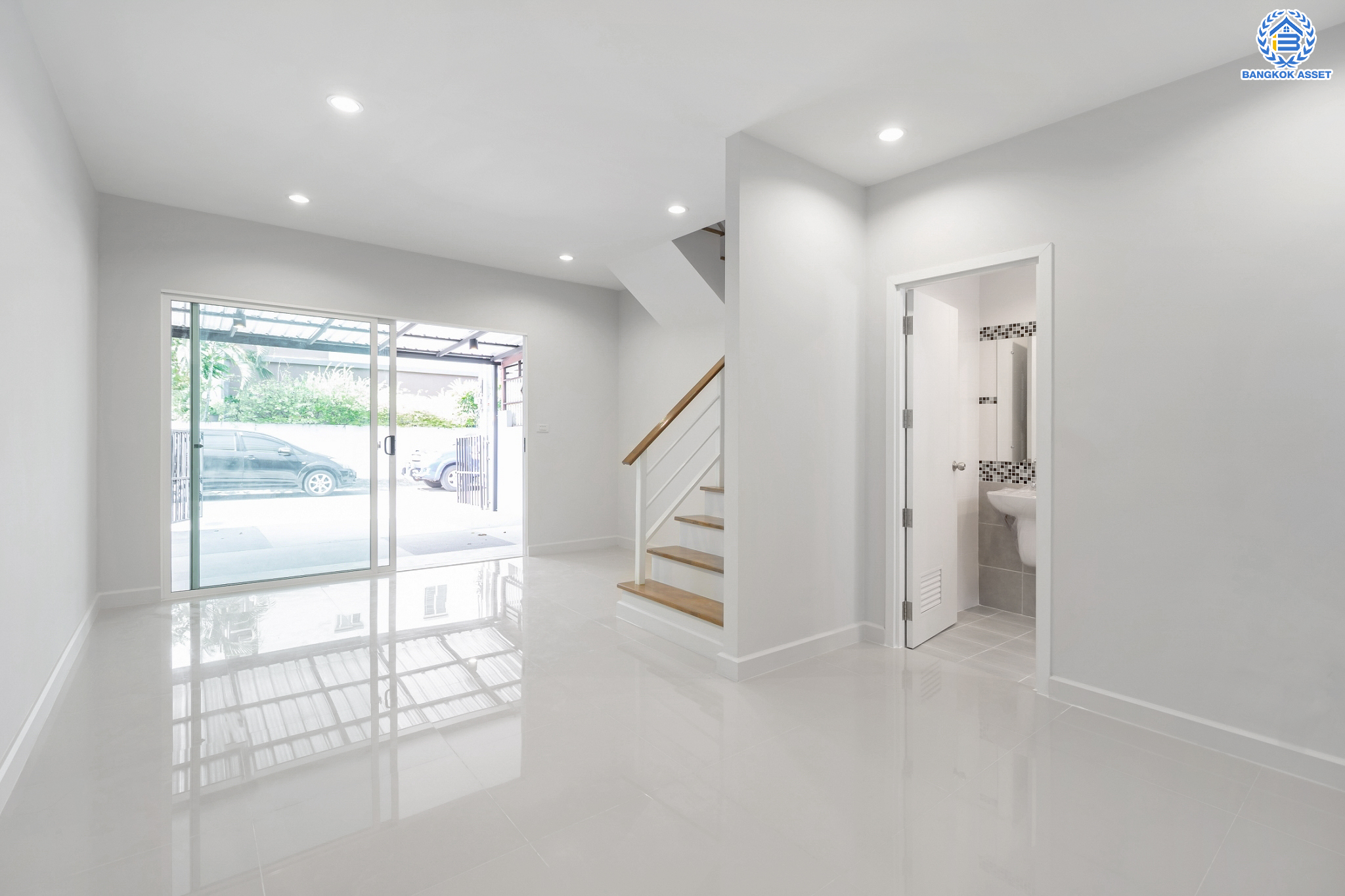 ทาวน์เฮ้าส์มือสองนนทบุรี ม.วิลเลตไลท์ ราชพฤกษ์-ปิ่นเกล้า เนื้อที่ 17.2 ตร.ว. ฟังก์ชัน 3 ห้องนอน 2 ห้องน้ำ จอดรถได้ 2 คัน  บนทำเลสะดวกสบาย เดินทางง่าย เข้า-ออกได้หลายเส้นทาง ทั้งทางราชพฤกษ์ กาญจนาภิเษก และนครอินทร์ เพียง 5 นาทีถึงจุดขึ้นทางด่วน "ศรีรัช"